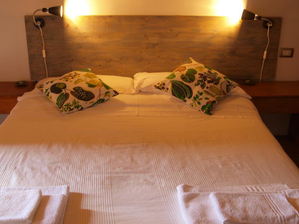 Agriturismo Becerca Vegan Serra San Quirico Luaran gambar