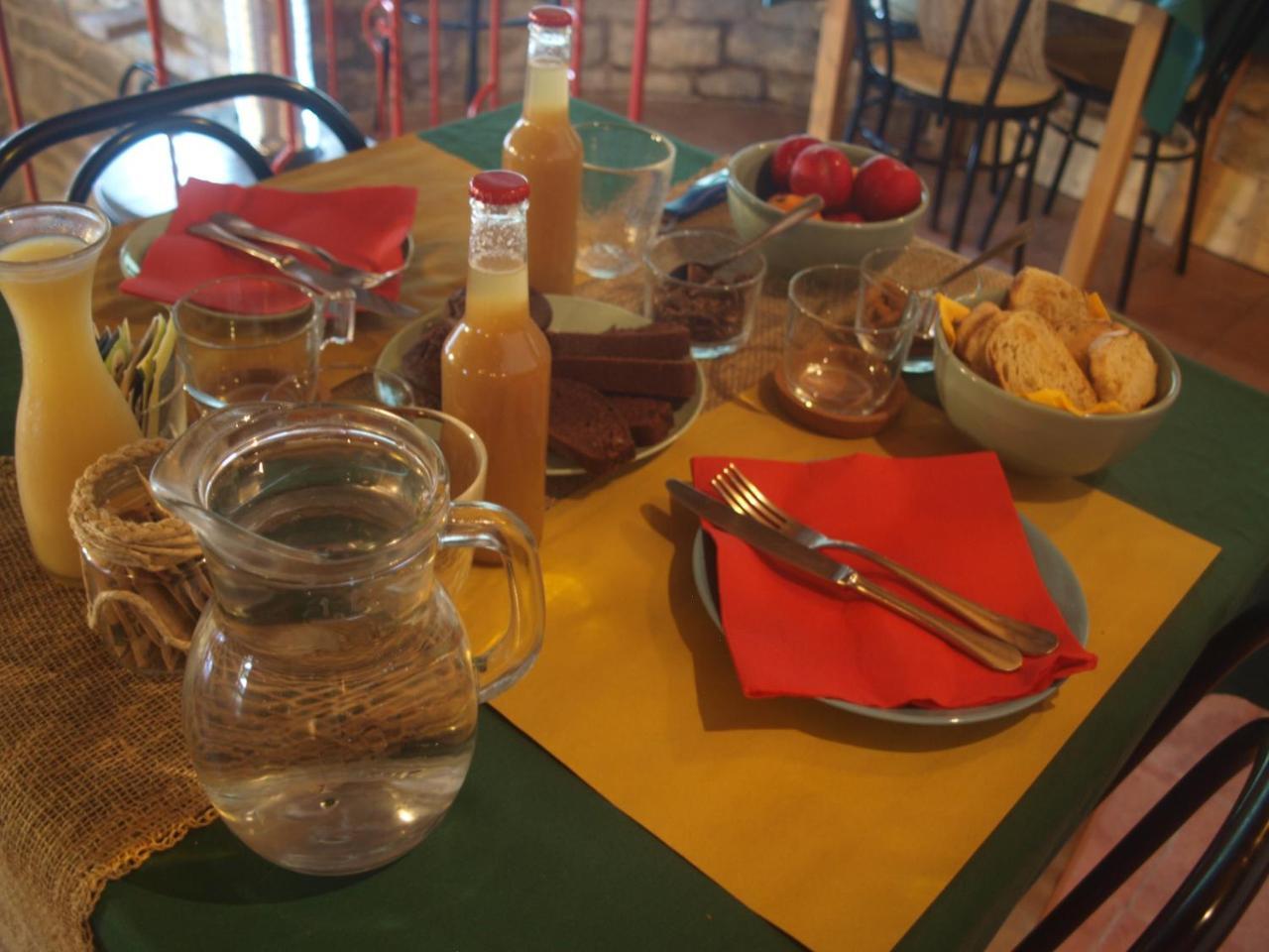 Agriturismo Becerca Vegan Serra San Quirico Luaran gambar