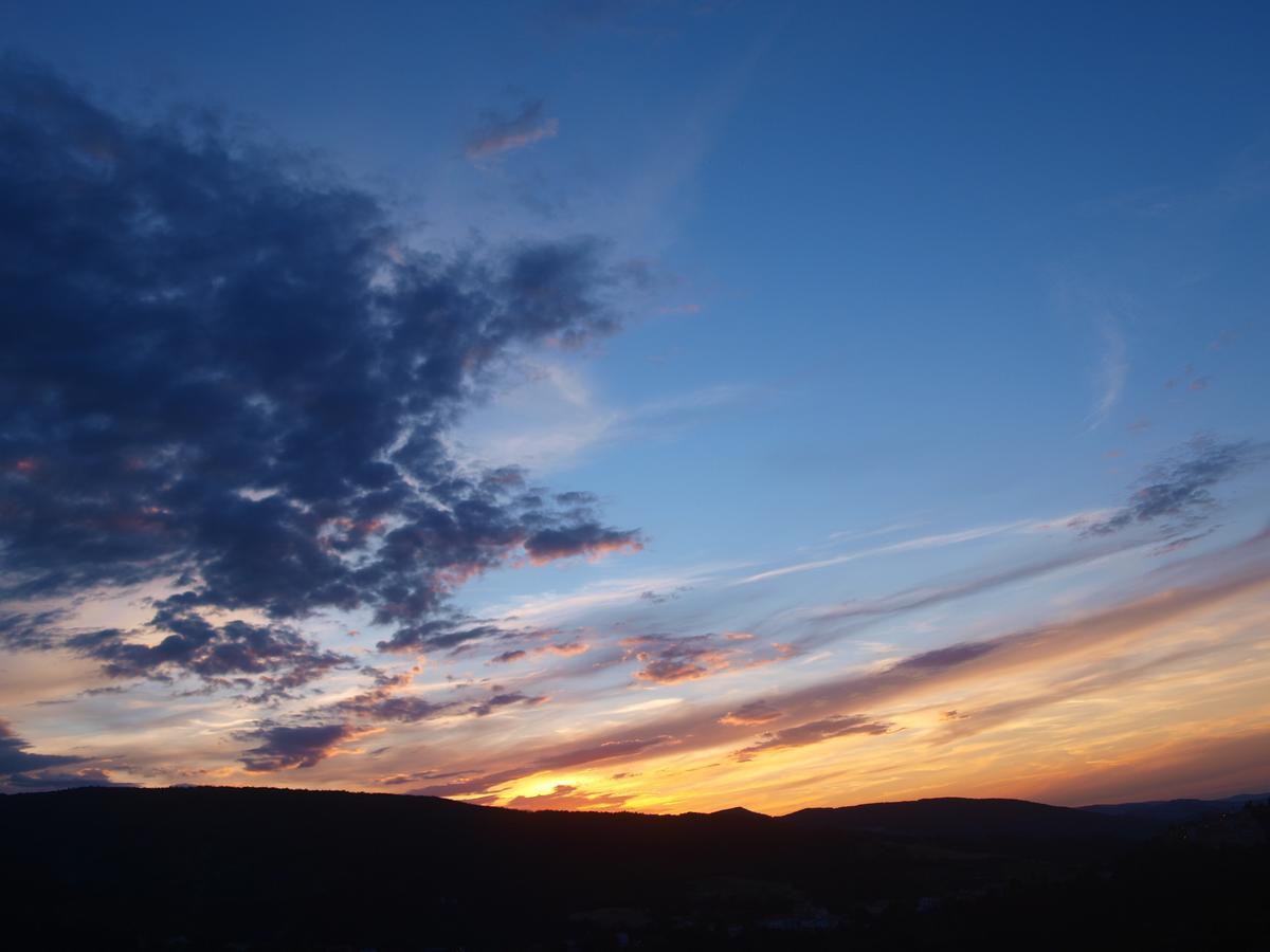 Agriturismo Becerca Vegan Serra San Quirico Luaran gambar