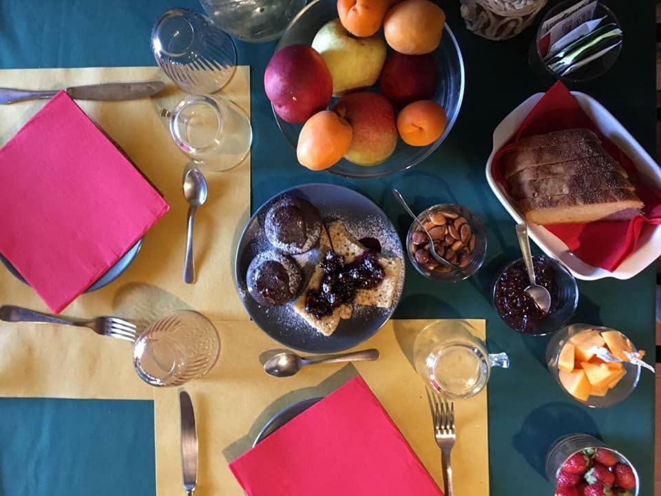 Agriturismo Becerca Vegan Serra San Quirico Luaran gambar